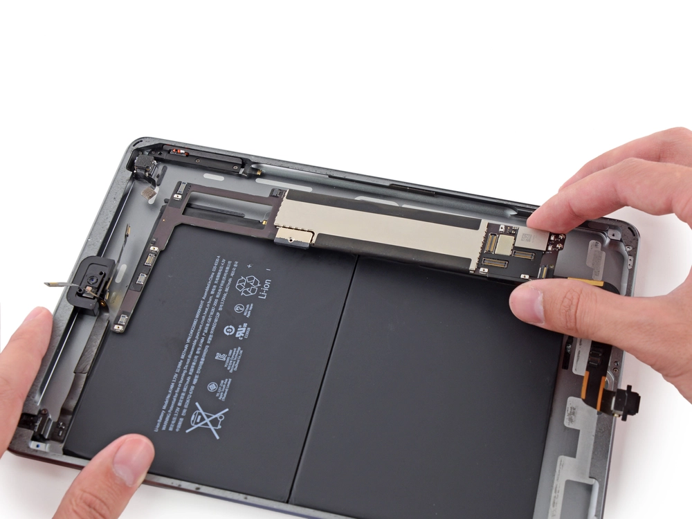 iPad logic board repair in Dubai